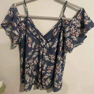 Sienna Sky blue floral v-neck cold shoulder short sleeve top‎ blouse size Medium